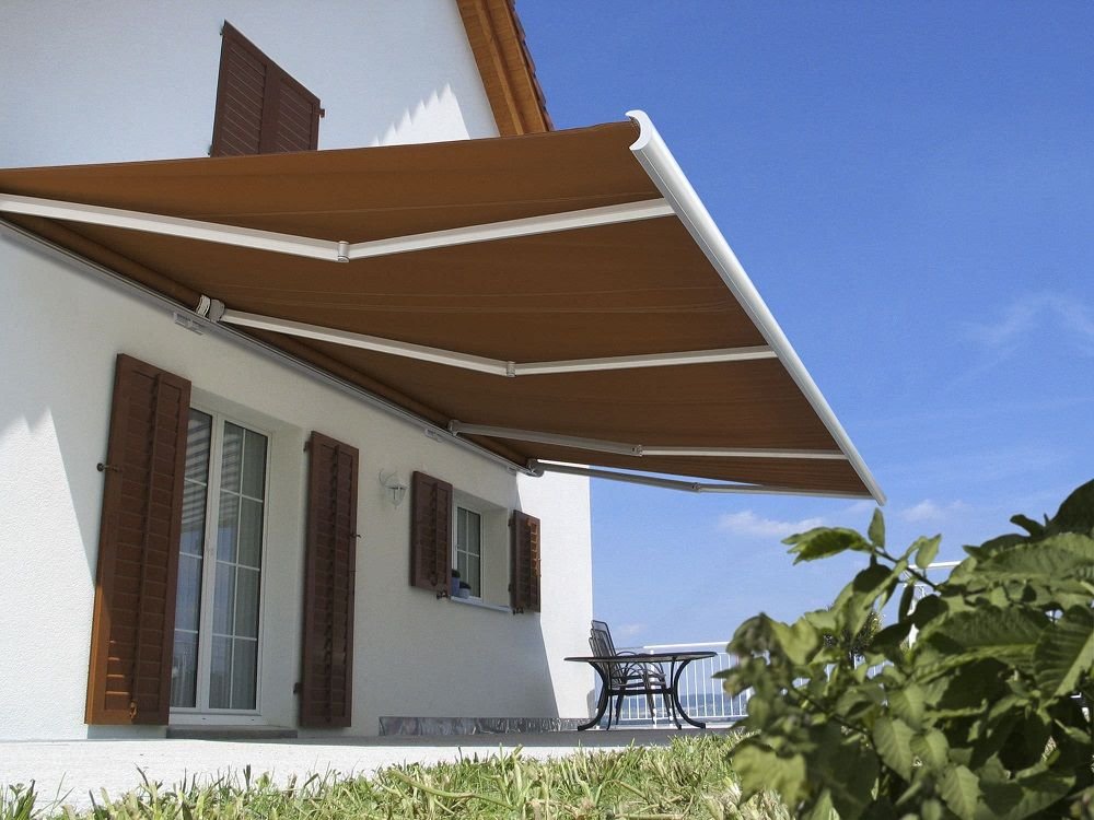 Instalación de toldo en terraza de Madrid