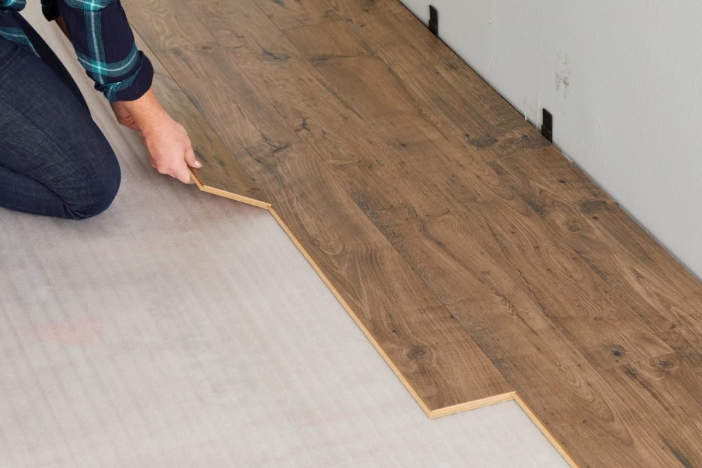 Instalación de suelo laminado AC5 en vivienda señorial de El Viso, Chamartín