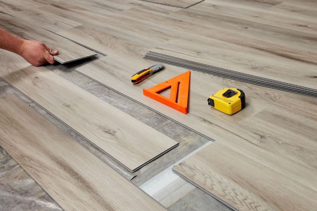 Instalación profesional de suelo laminado y tarima flotante en chalet o vivienda de Las Rozas de Madrid