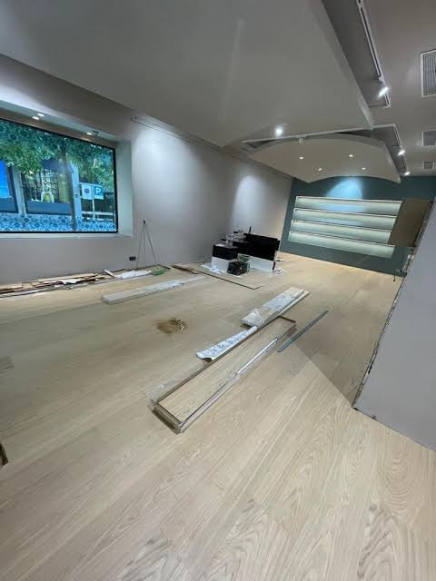 Instalación profesional de suelo laminado y tarima flotante en chalet o piso en Pozuelo de Alarcón Madrid