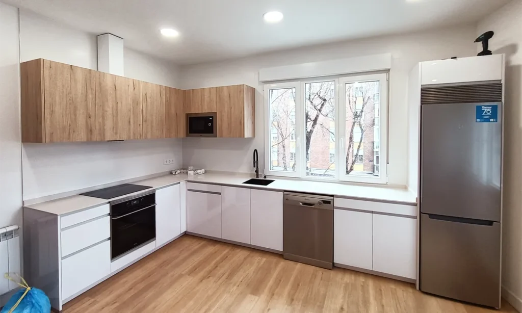 Montaje profesional de cocina en vivienda residencial de Rivas Futura, Rivas-Vaciamadrid